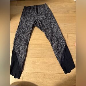 Lululemon Women’s Size 6 Leggings